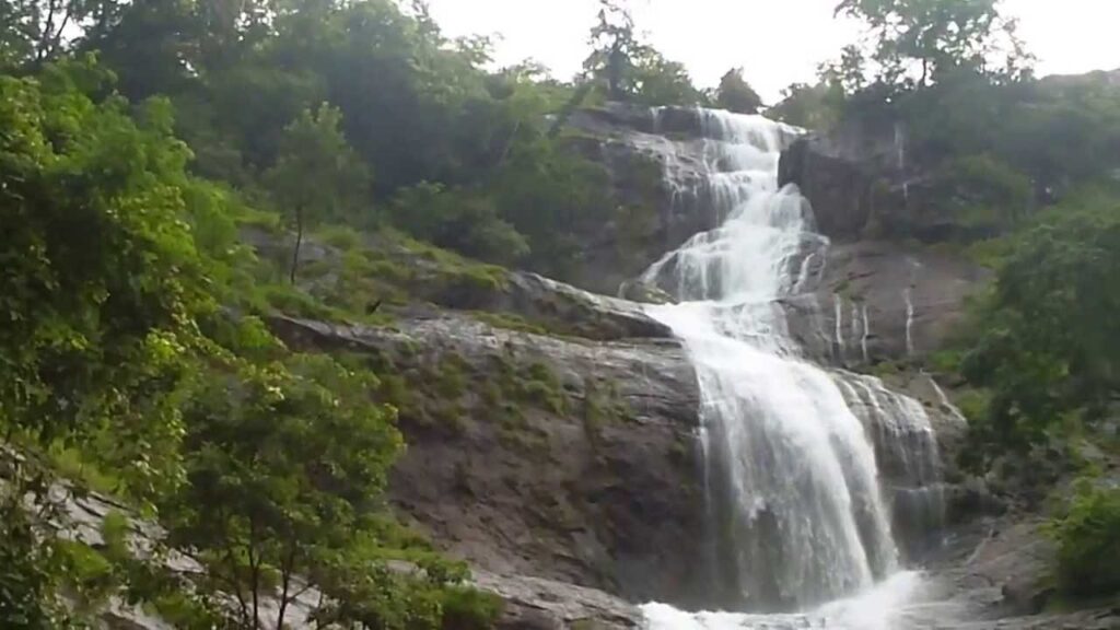 Cheeyappara-waterfalls